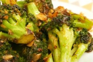 Charred Broccoli dengan ChopChop Rub: Simpel, Sehat, dan Lezat