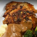 Chicken Steak dengan Mushroom Saus dan Mashed Potato ala ChopChop: Lezat, Praktis, dan Sehat